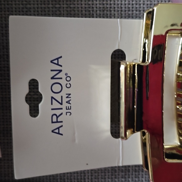 HAIR ACCESSORIES - Picture 8 of 12